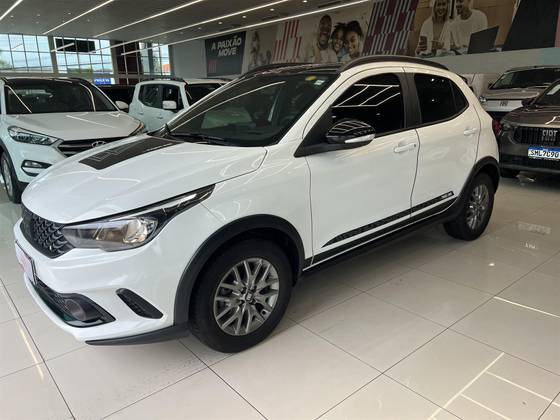 FIAT ARGO 1.3 FIREFLY FLEX TREKKING MANUAL